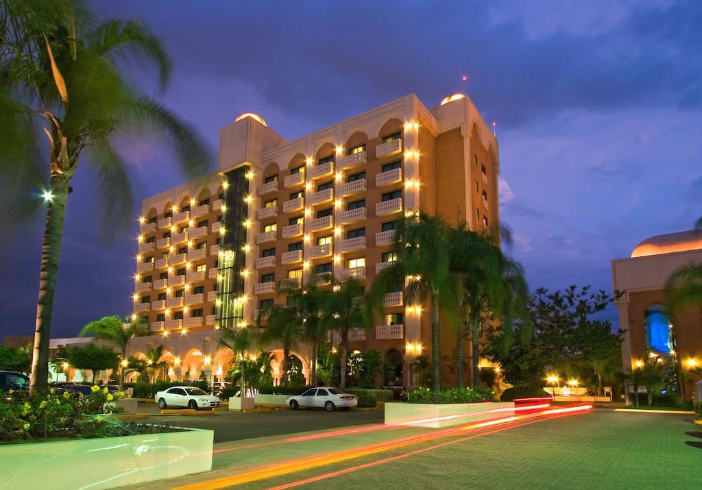 Hotel Lucerna Culiacán Eksteriør bilde